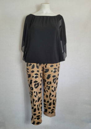 https://www.aux-caprices-de-madeleine.fr/collections/collection_2/pull-grande-taille-pour-femme-original/Tenue chic pantalon leopard femme ronde taille haute extensible confortable